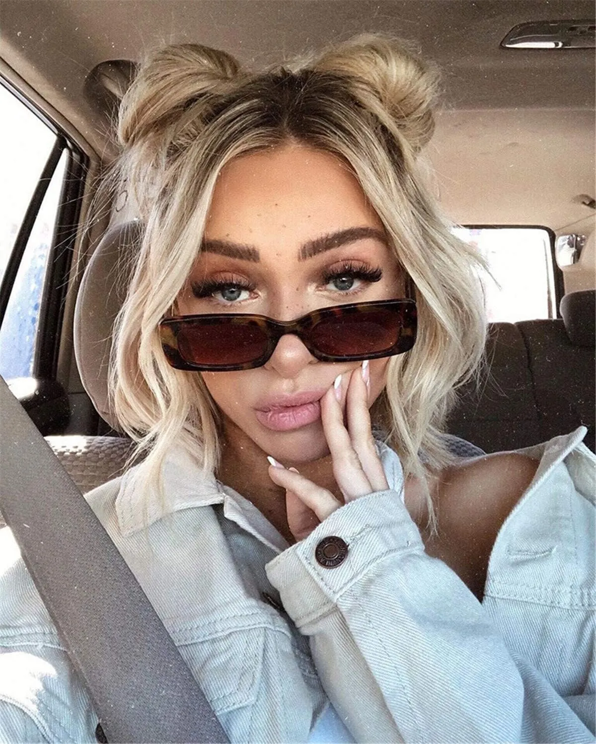 IKANOO Retro Rectangle Sunglasses for Women Men Small Square Frame Trendy Y2K 90s Black Sunglasses