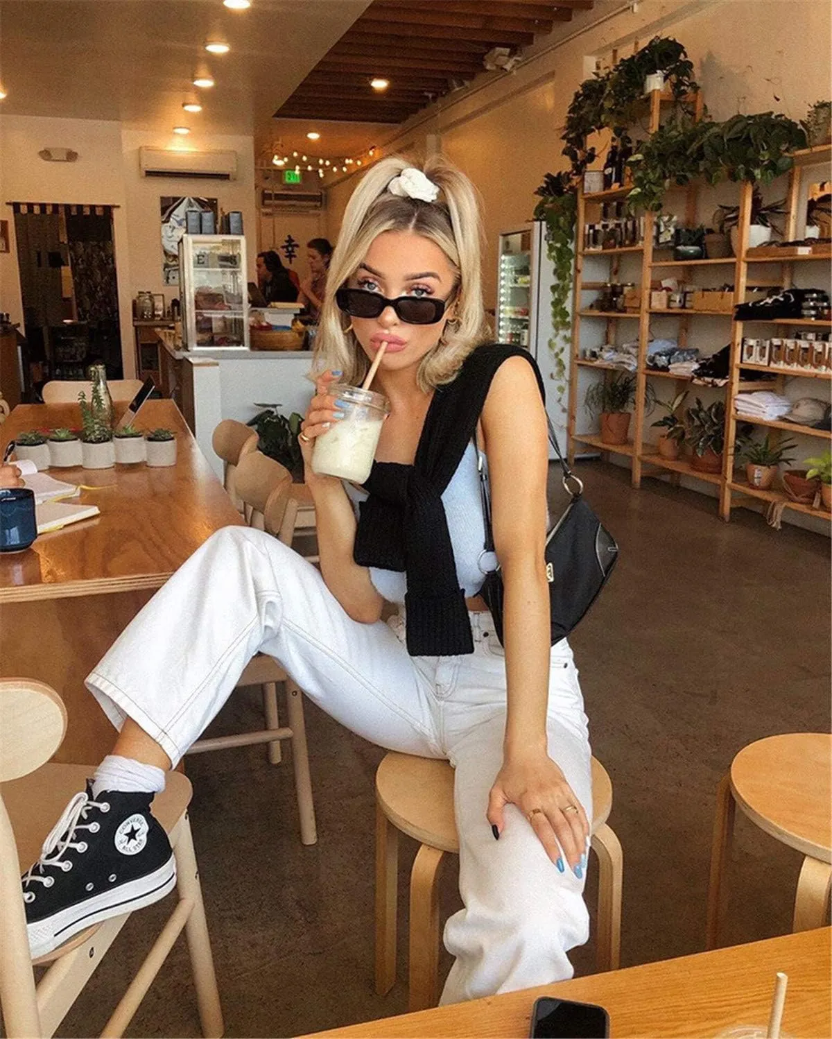 IKANOO Retro Rectangle Sunglasses for Women Men Small Square Frame Trendy Y2K 90s Black Sunglasses